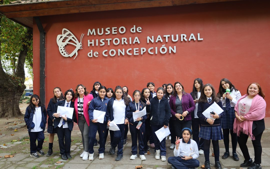 Instituto de Lota visita museos en Concepción
