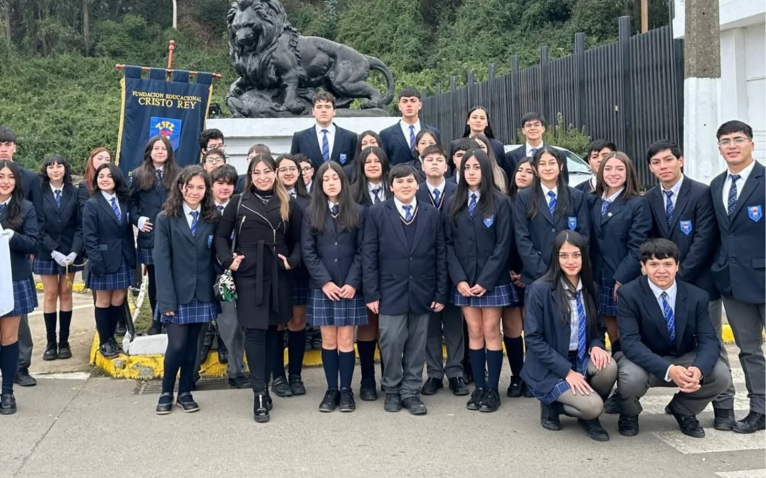 Honramos las Glorias Navales